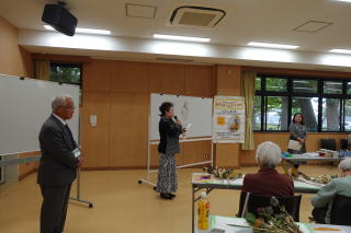 スワッグ作り講習会の写真1