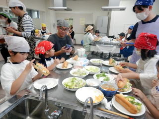 お好みでパクチーもちょっと入れ