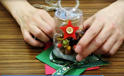 松ぼっくりオーナメントの写真