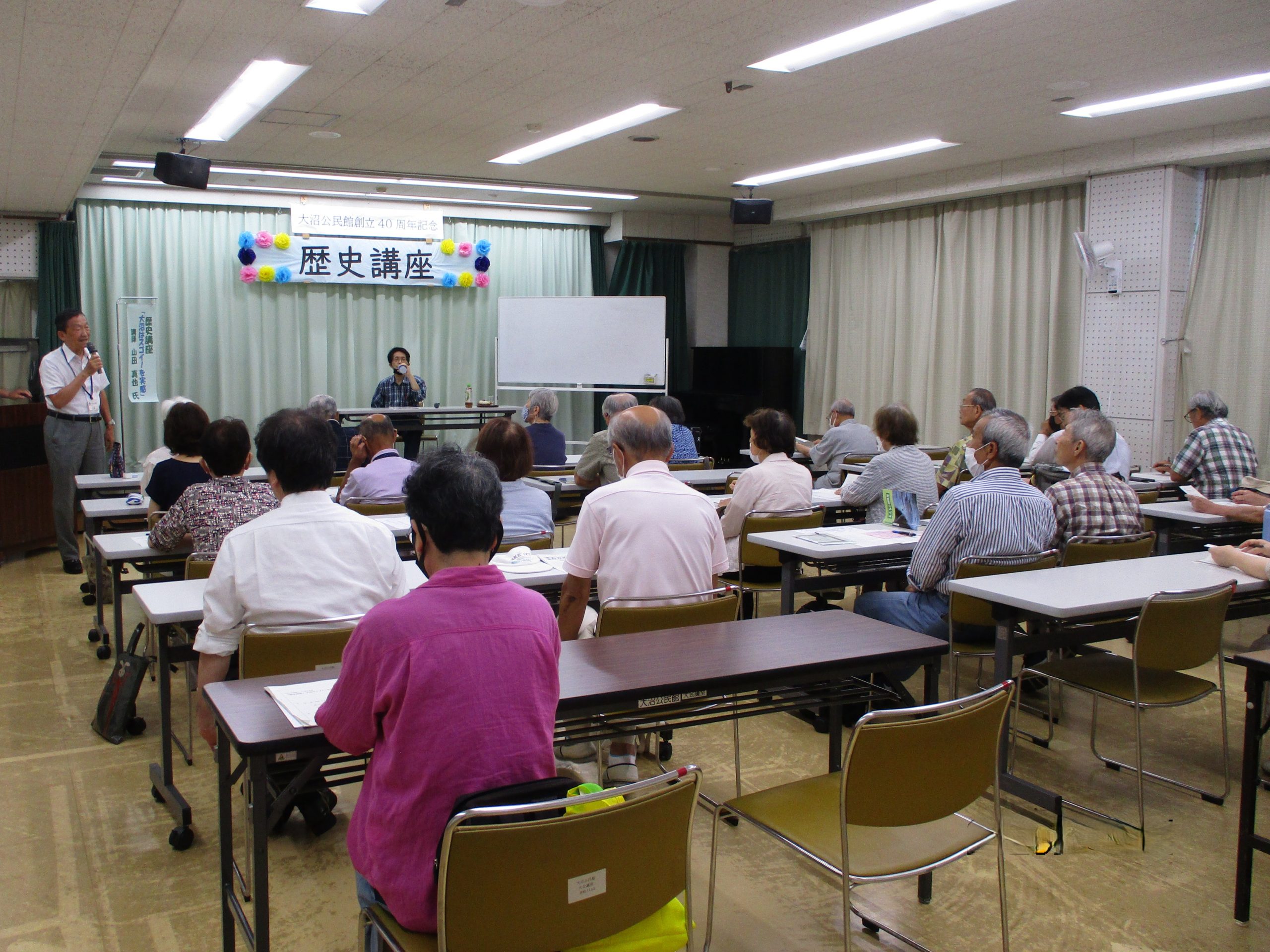 公民館長が挨拶
