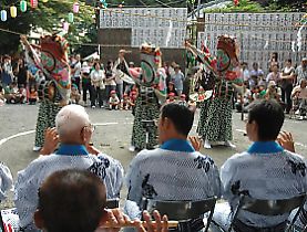 御嶽神社の獅子舞