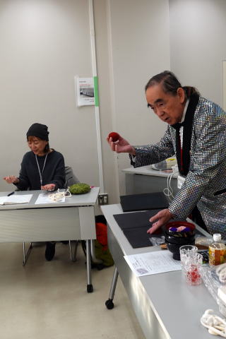 マジック講座第4回目の様子の写真