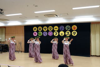 サマーフェスタの写真（フラダンス）